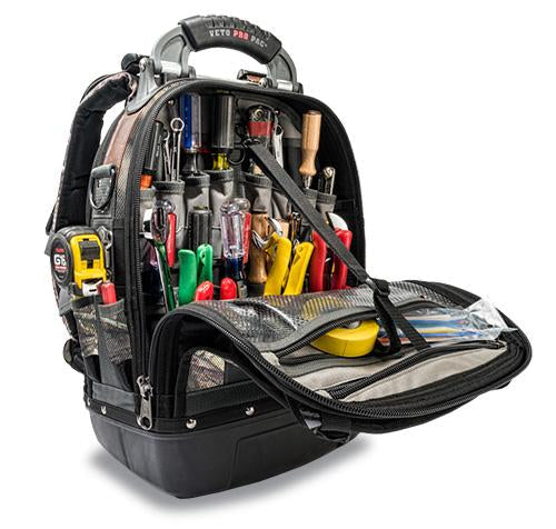 Veto Pro Pac Tech-Pac Camo DNA with Free CB-LD Tool Bag