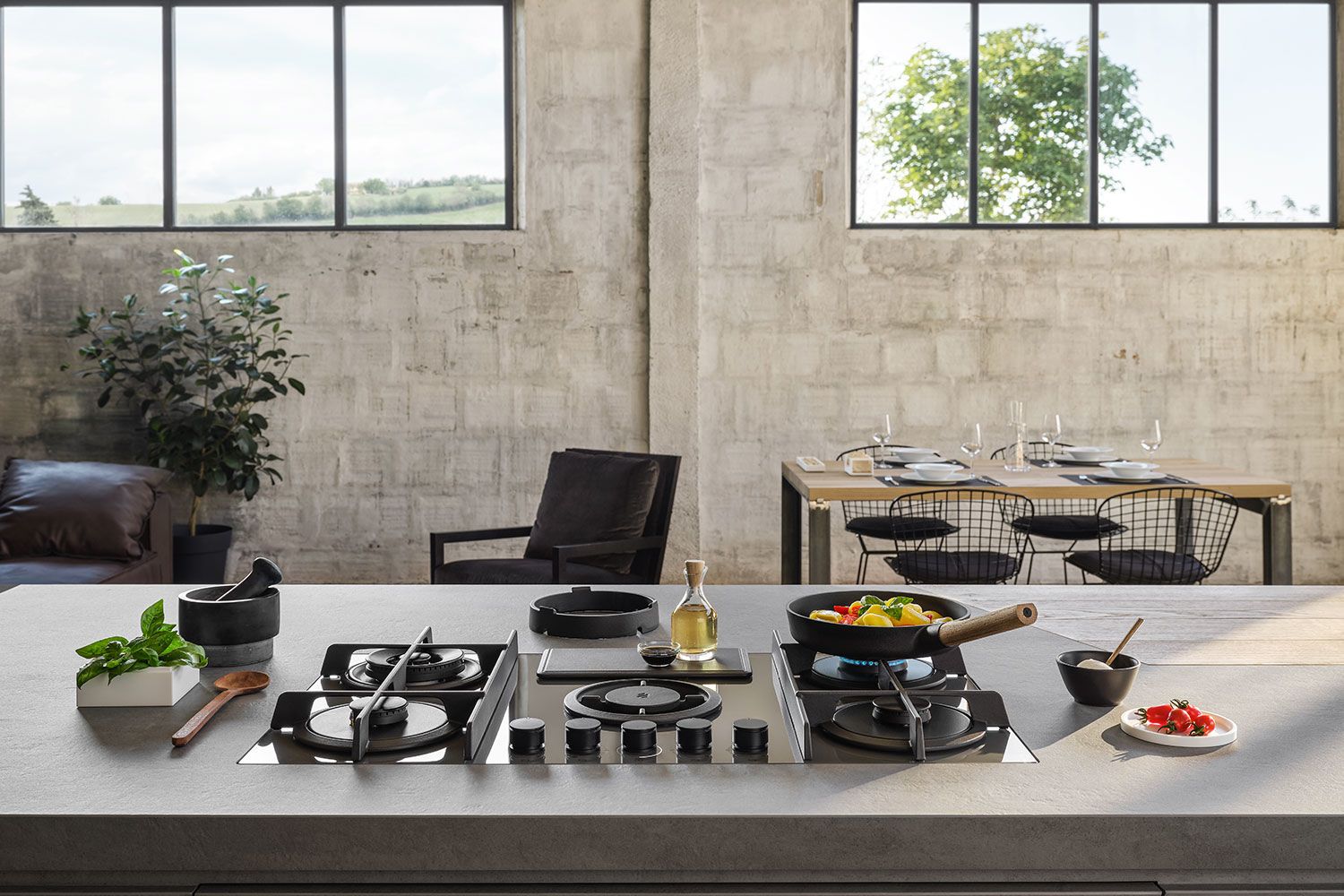 NikolaTesla Flame Combination Hob and Extractor