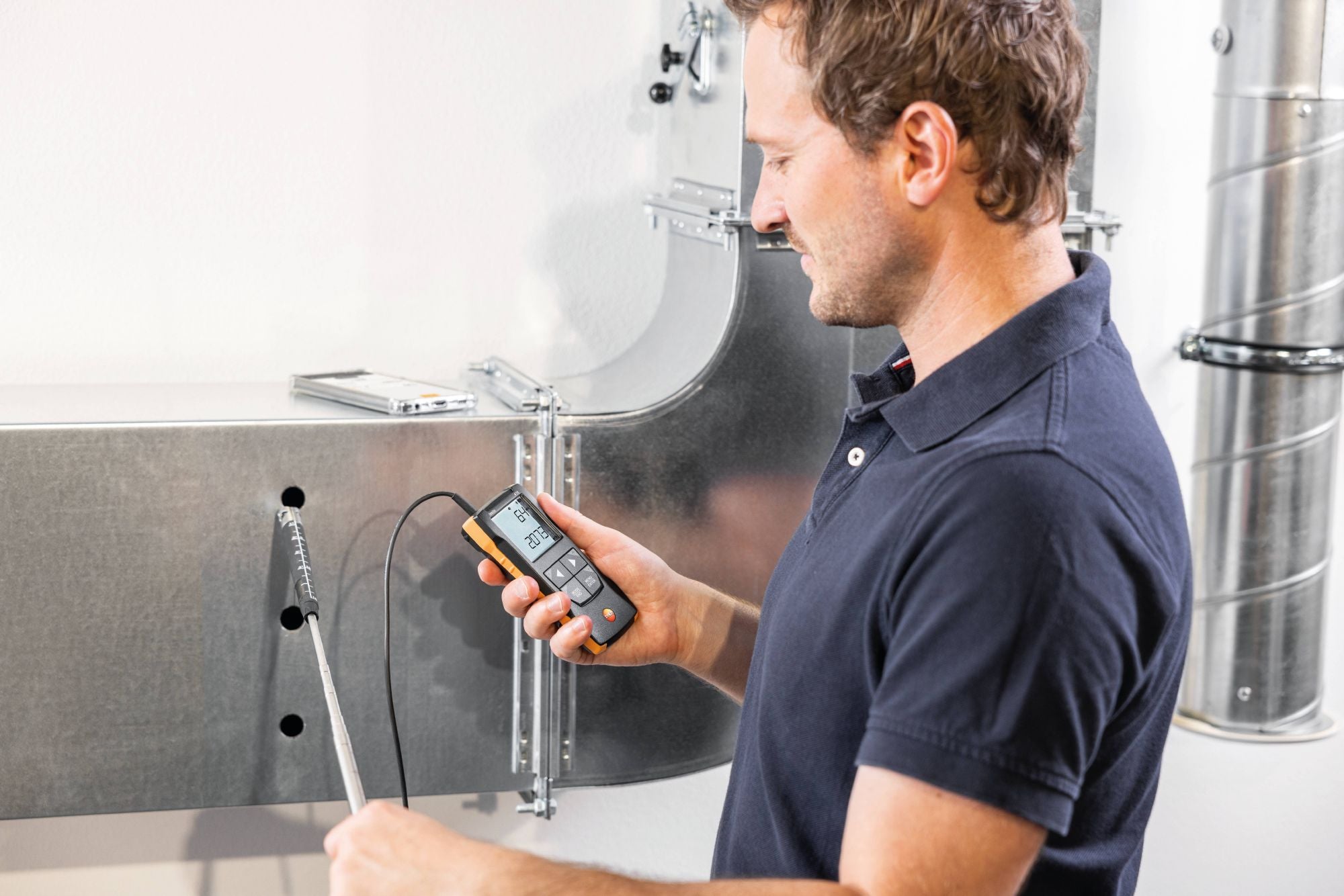 Testo 416 - Digital 16 mm Vane Anemometer with App Connection