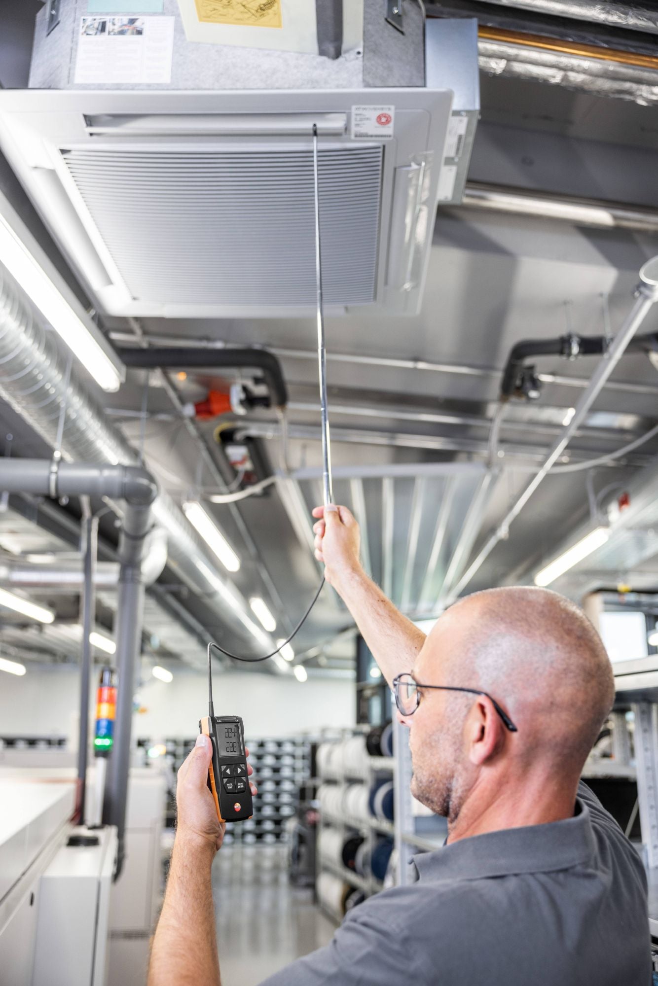 Testo 425 - Digital hot wire anemometer with App connection